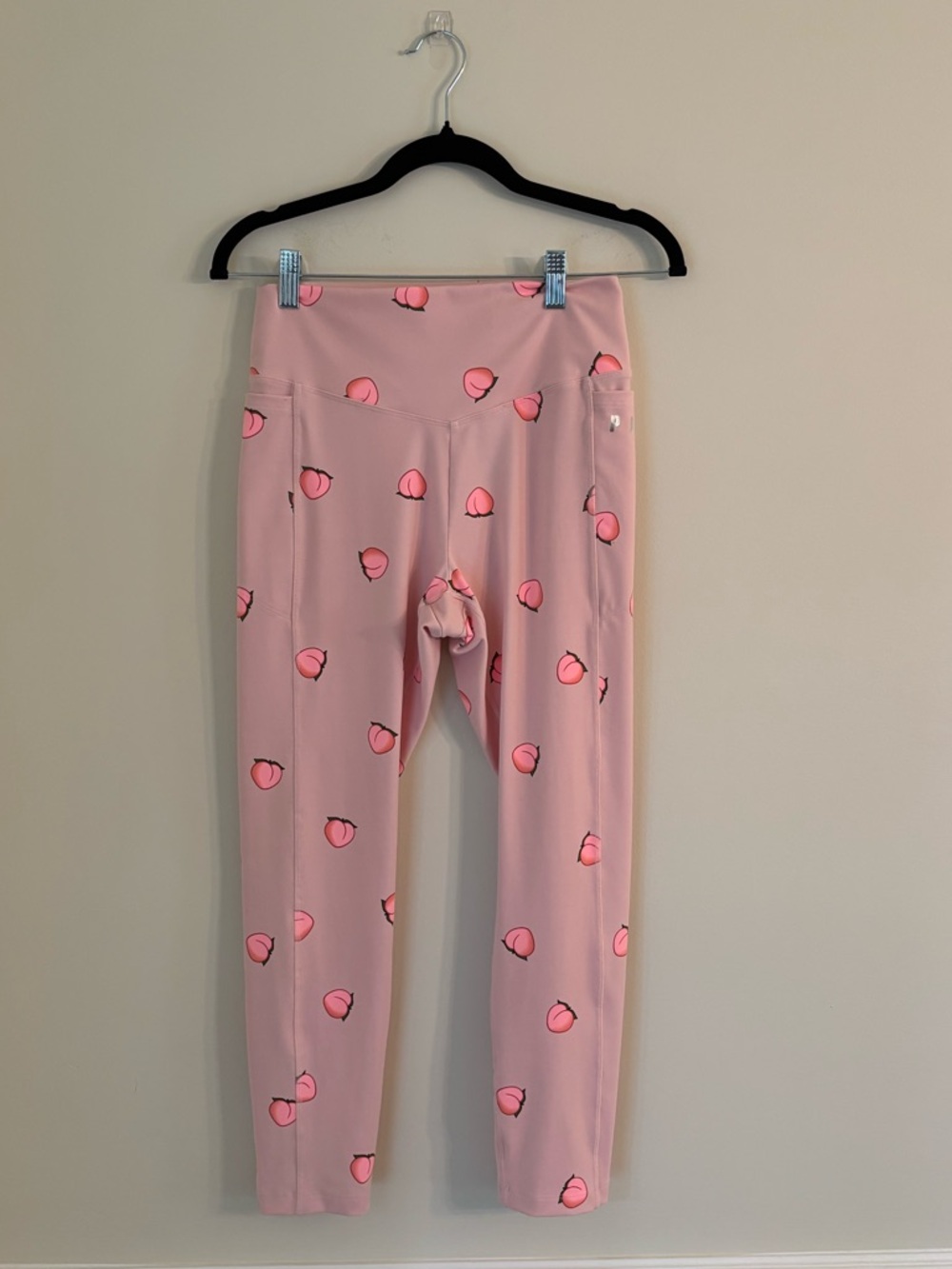 Victoria’s Secret PINK High Waist Capri Leggings Pink with Peaches Size M